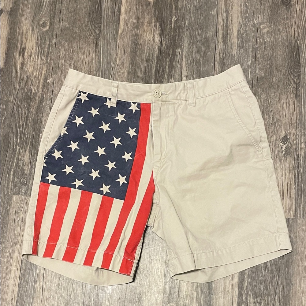Bonobos Beige Shorts with Flag Design